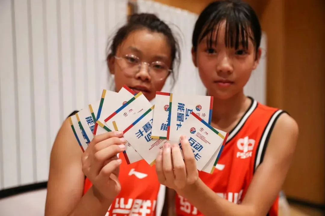 儿童如何在游戏中学习篮球技术_2