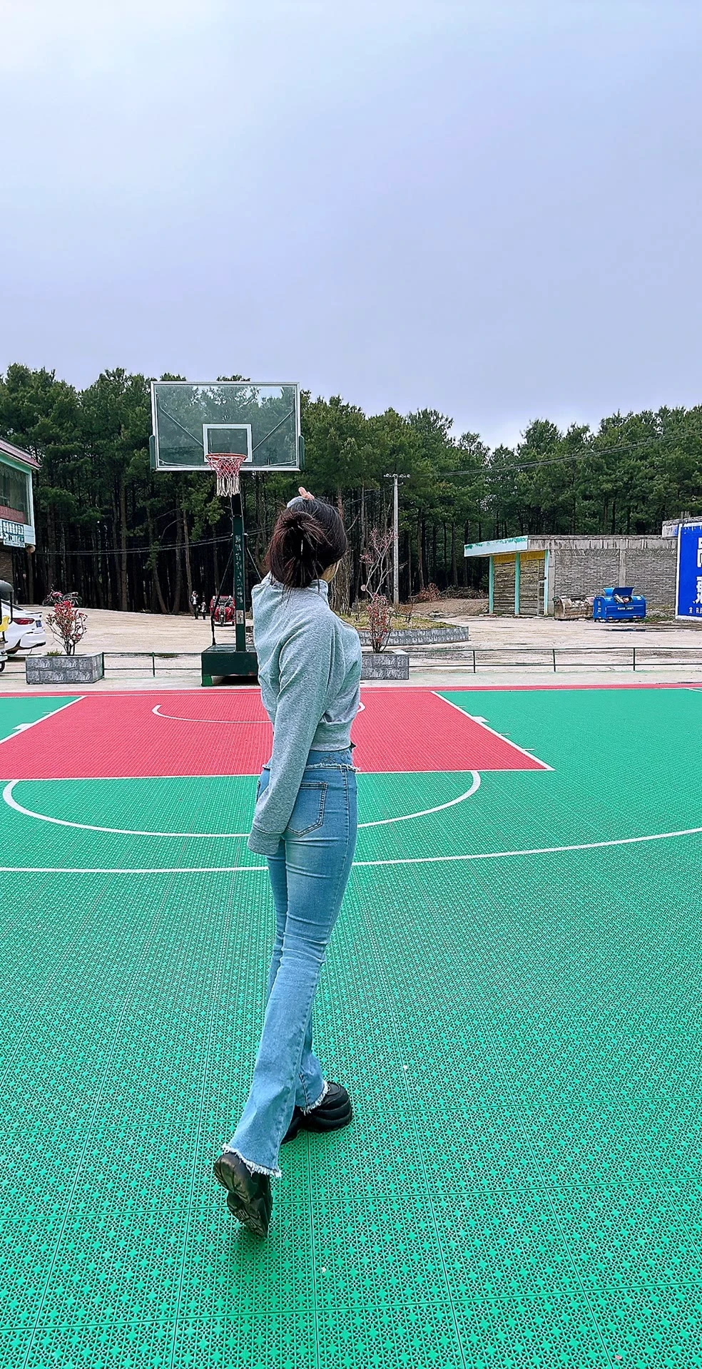 女生如何在家练习篮球投篮